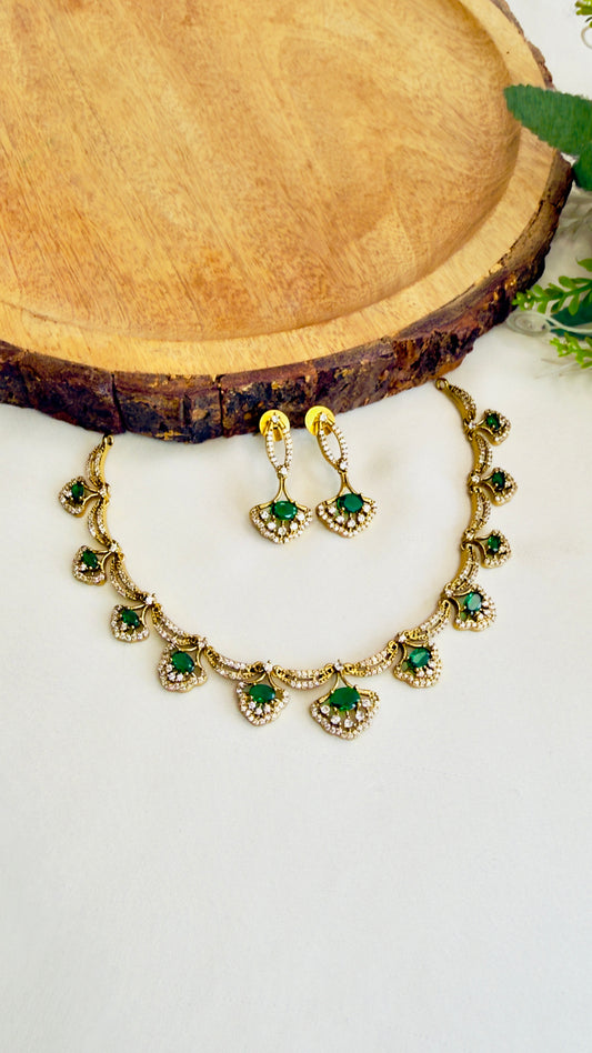 Emerald Green Eleven Pendant Necklace Set