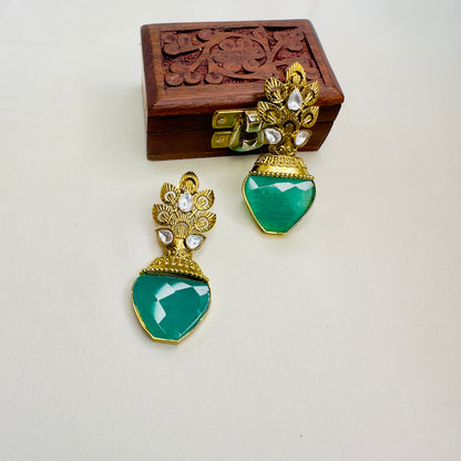 Kundan Antique Gold polish Earrings