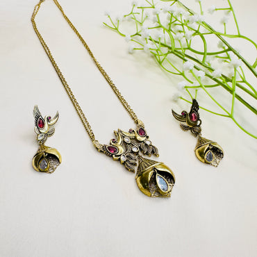 Bird Motif Necklace Set