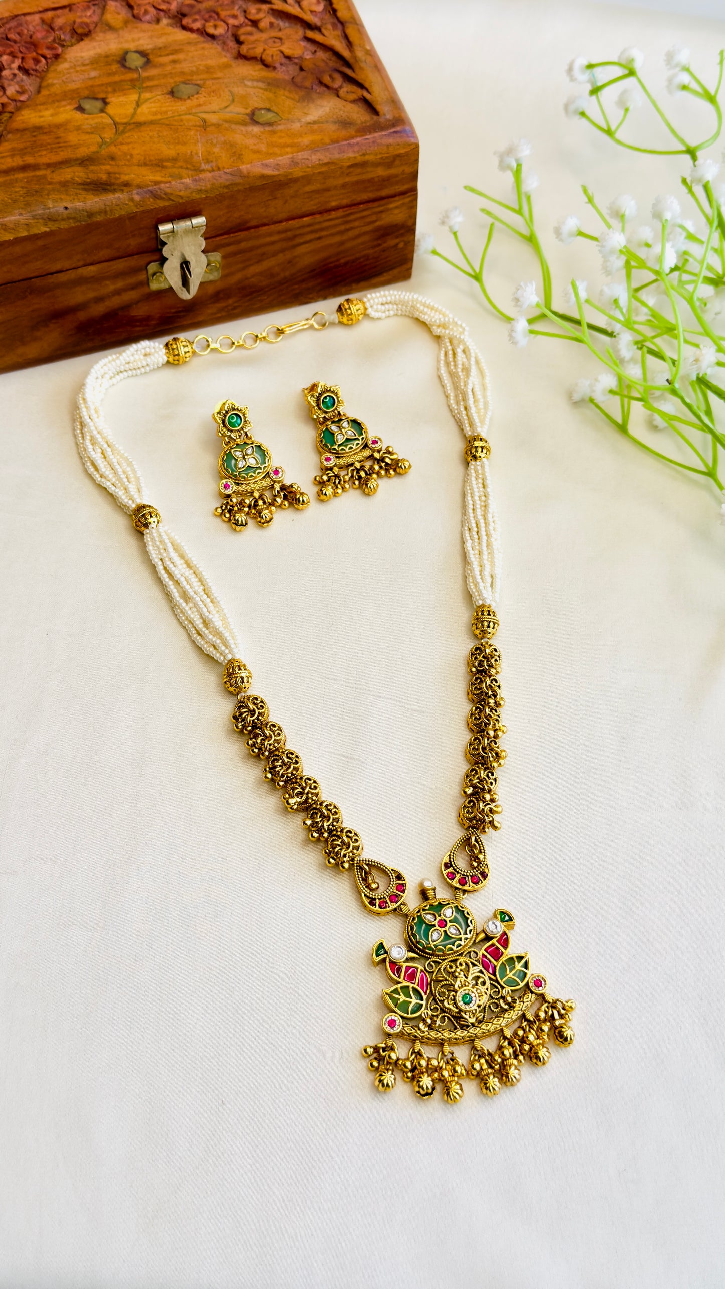 Beautiful Pachi Necklace Set