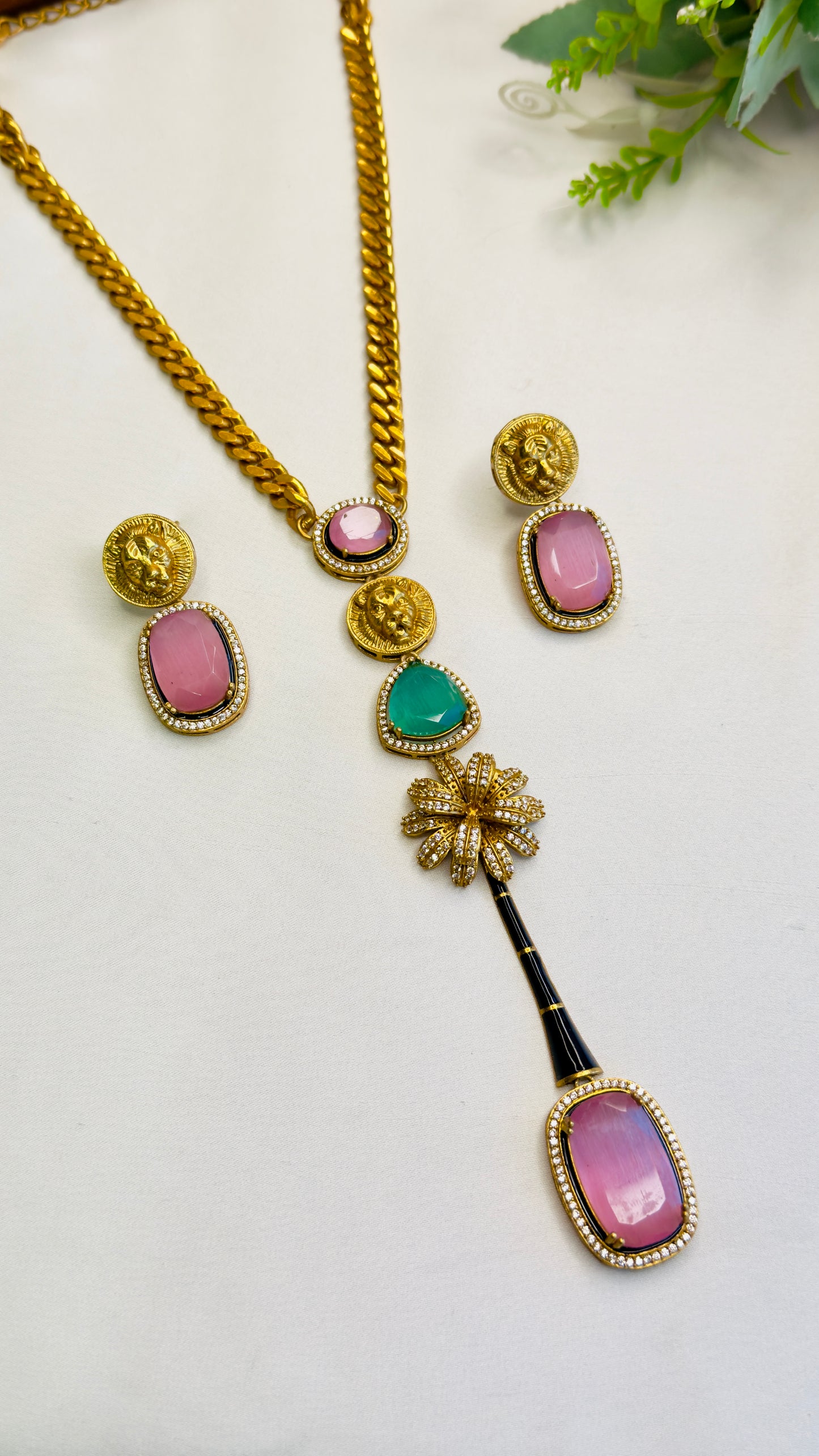 Flower design Necklace Set