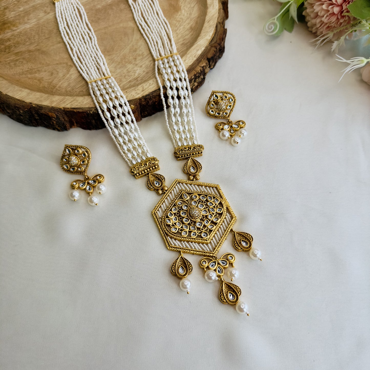 Hexagon Pendant Rajwadi Necklace Set