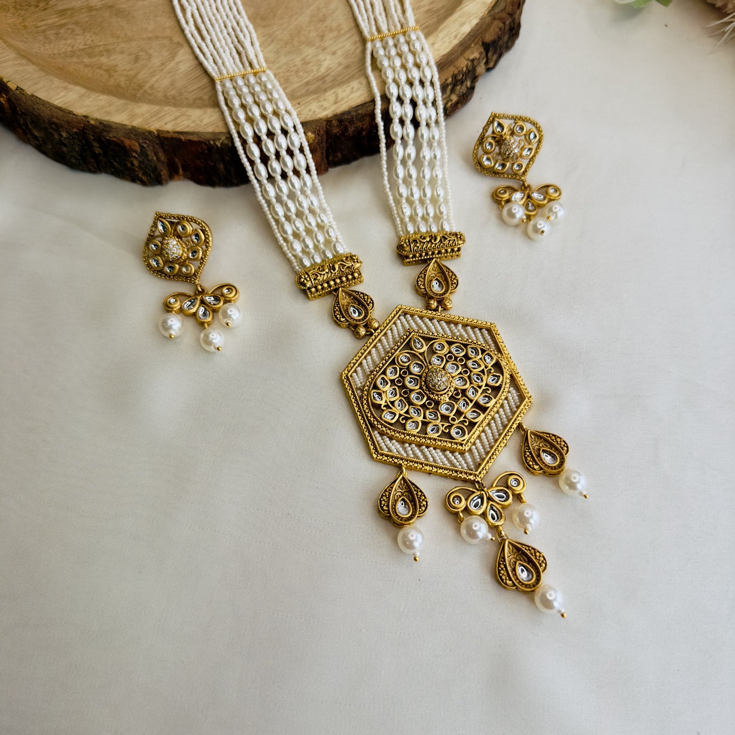 Hexagon Pendant Rajwadi Necklace Set