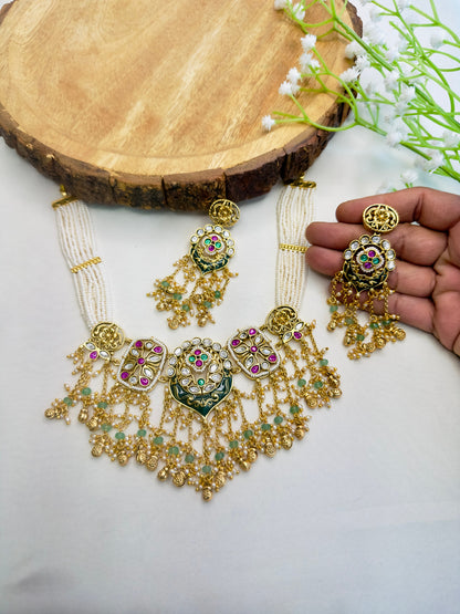 Heritage Short Necklace Set