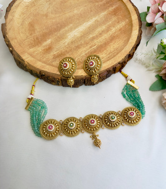 Five Pendant Golden Polish Choker Set
