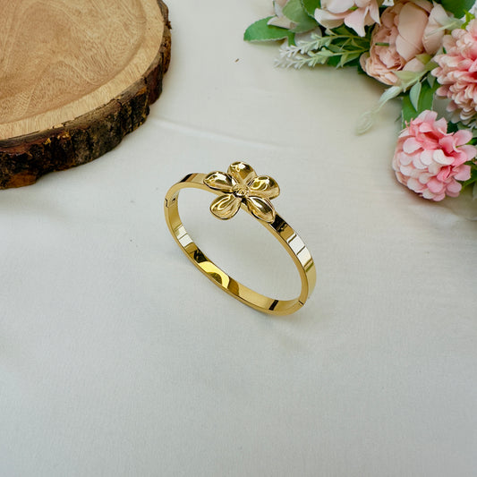 Tarnish Free Single Flower Bracelet