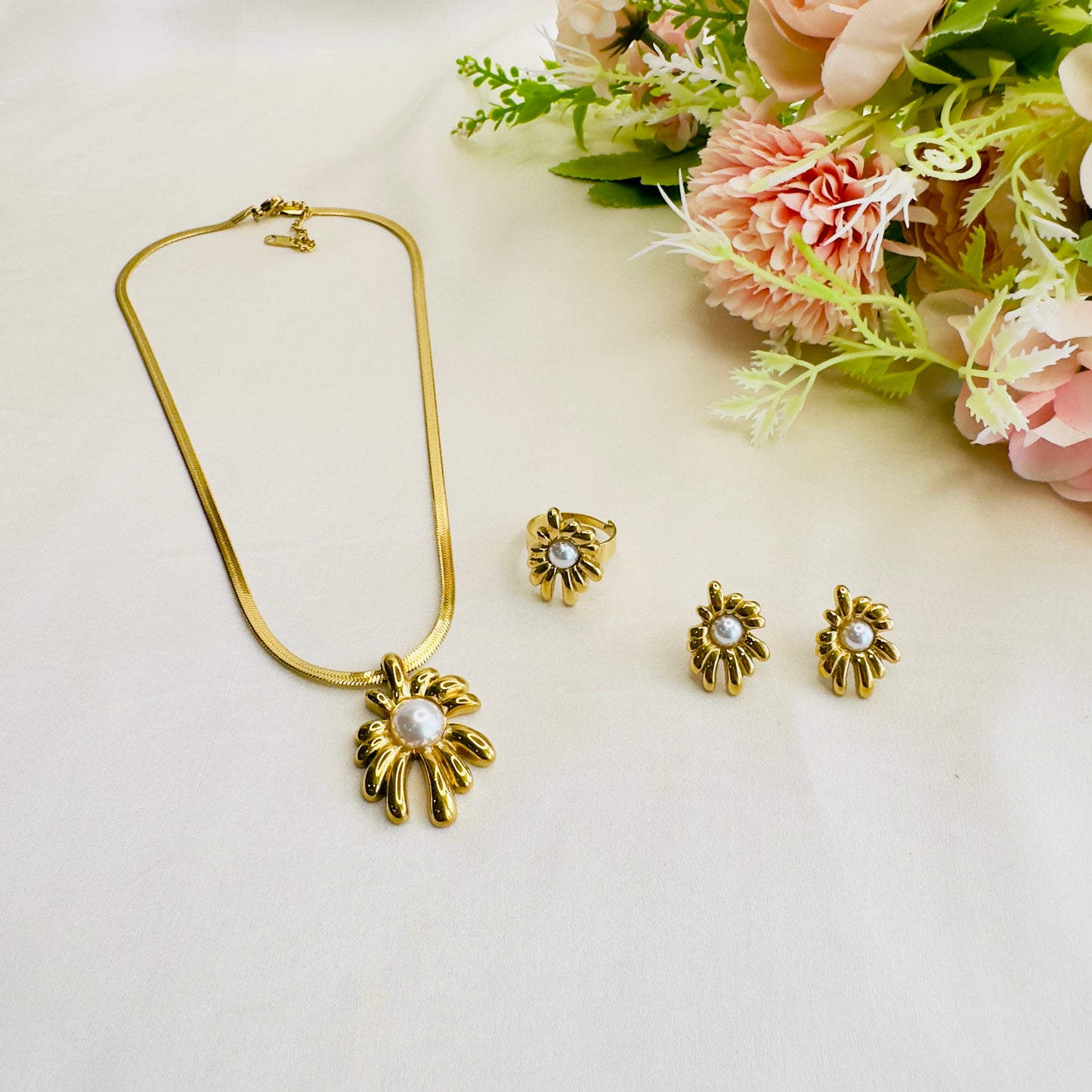 Tarnish Free Necklace set with earrings