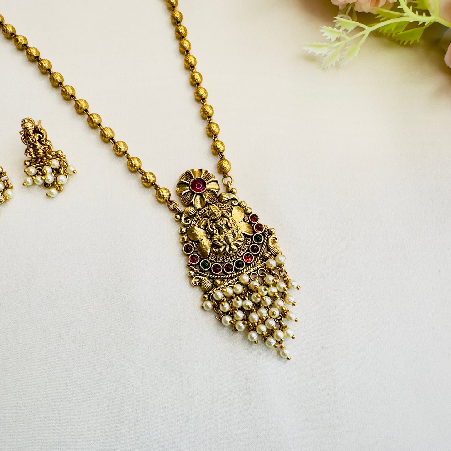 Laxmi Motif Necklace Set