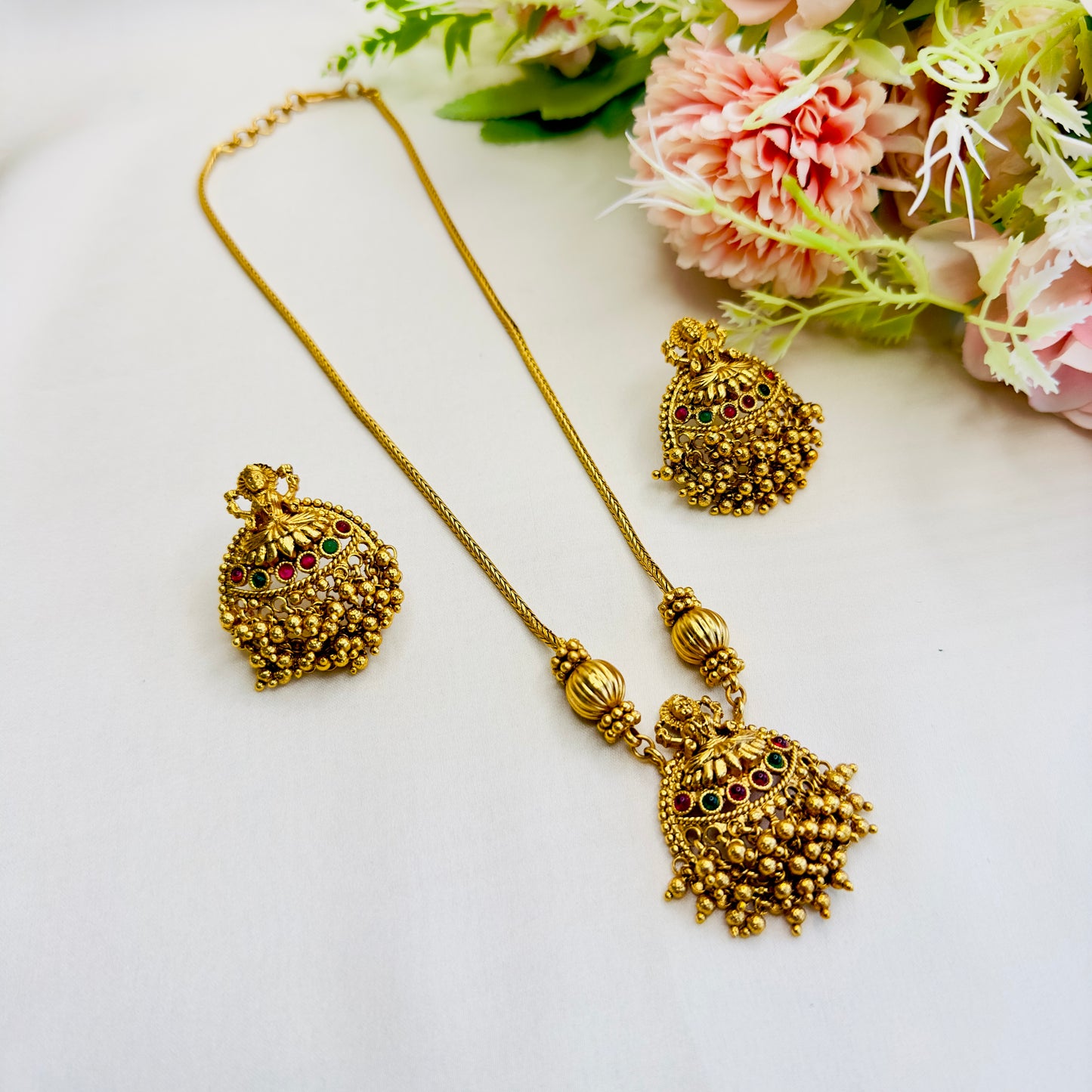 Laxmi Motif Chain Pendant with Earrings