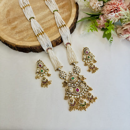 White Piroyee Kundan Pendant Rajwadi Necklace Set