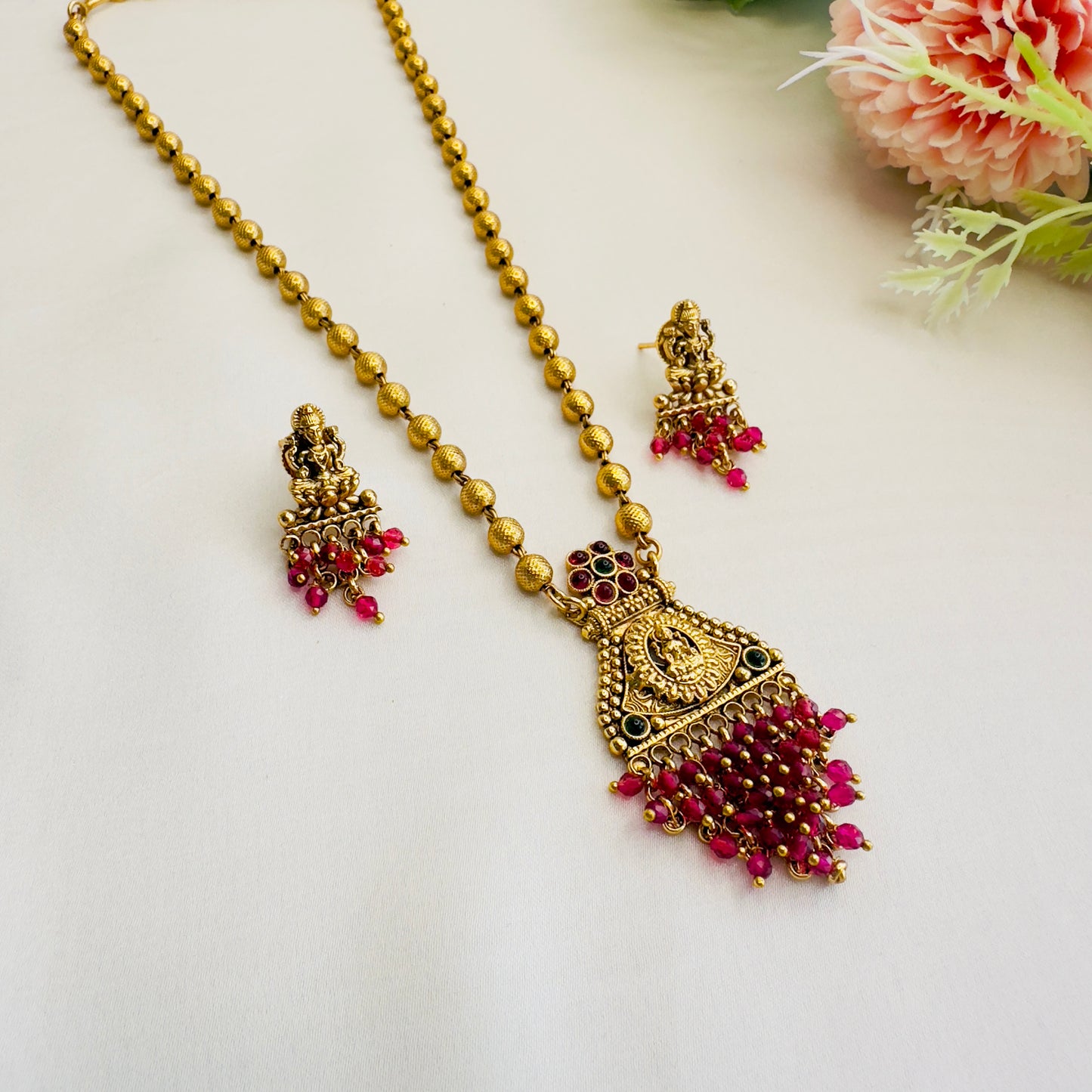 Lakshmi Motif Necklace Set