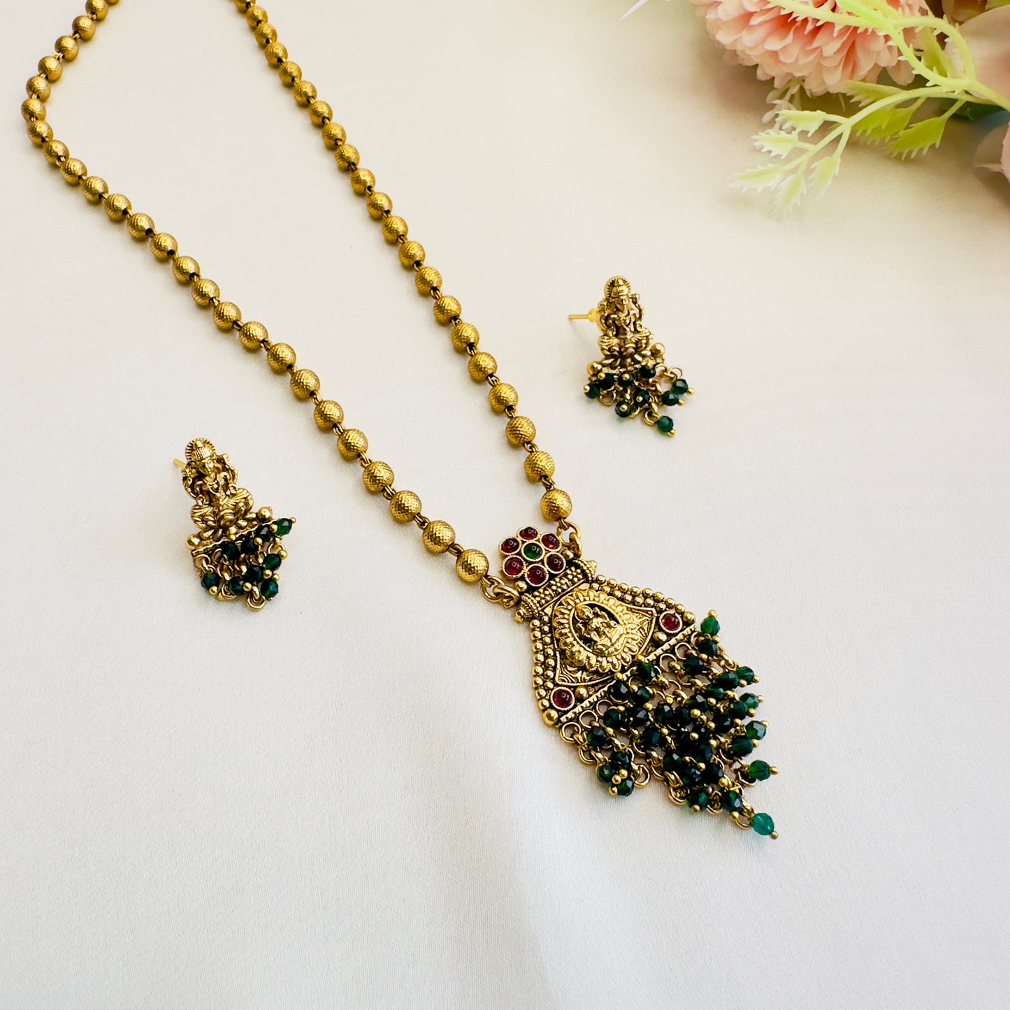 Lakshmi Motif Necklace Set