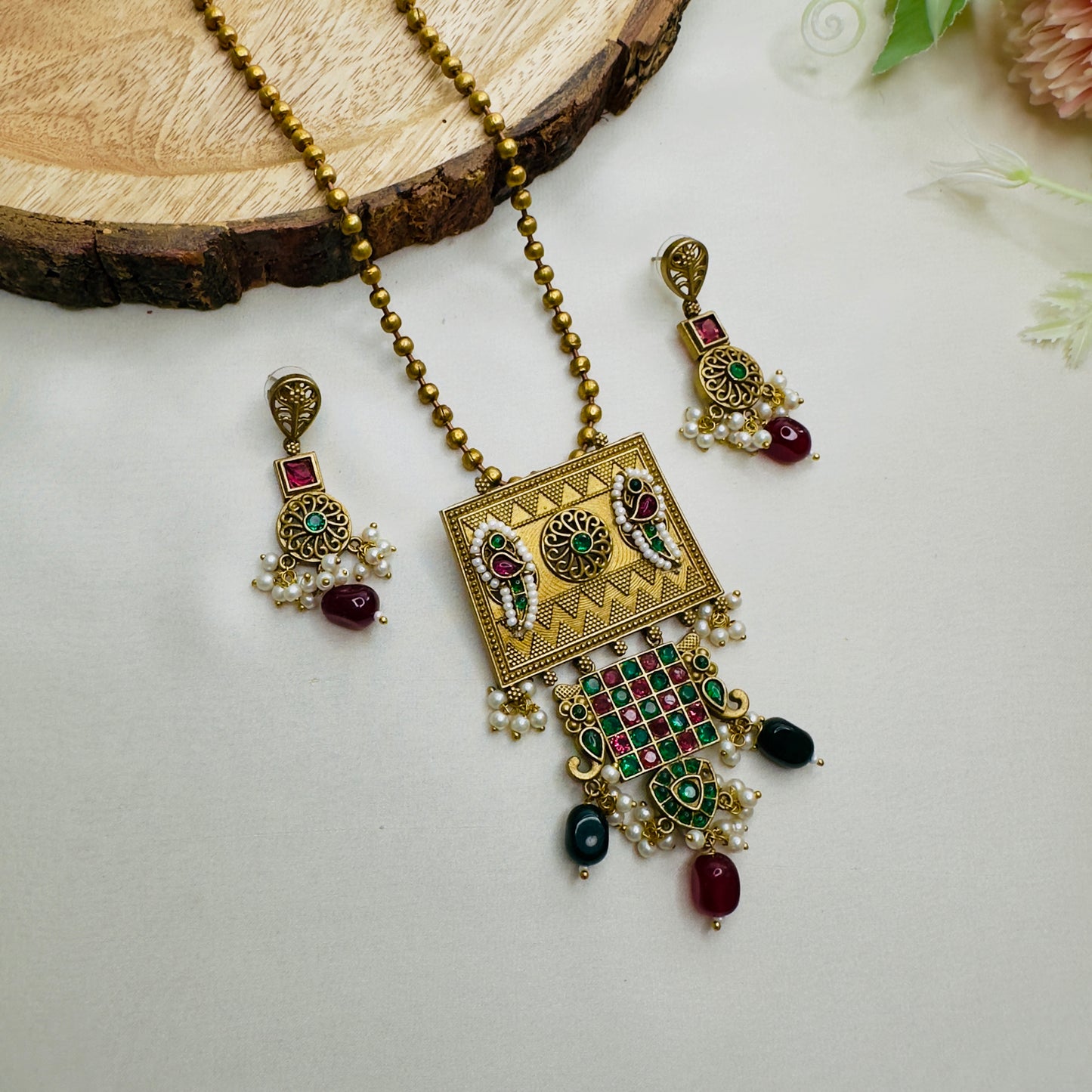 Apala Polish Multicolor Long Pendant Set