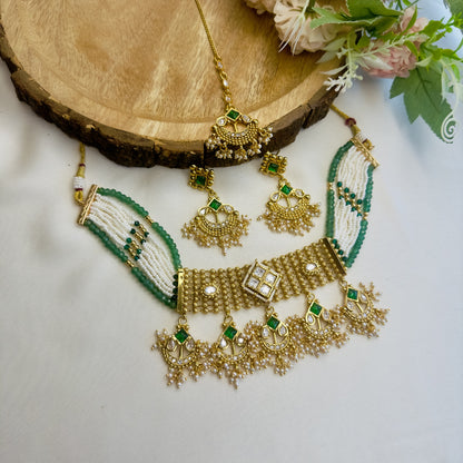 Multicolor Set With Mang Tika