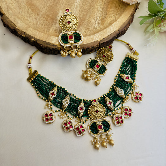 Green Hydro Beads Seven Pendant Necklace Set