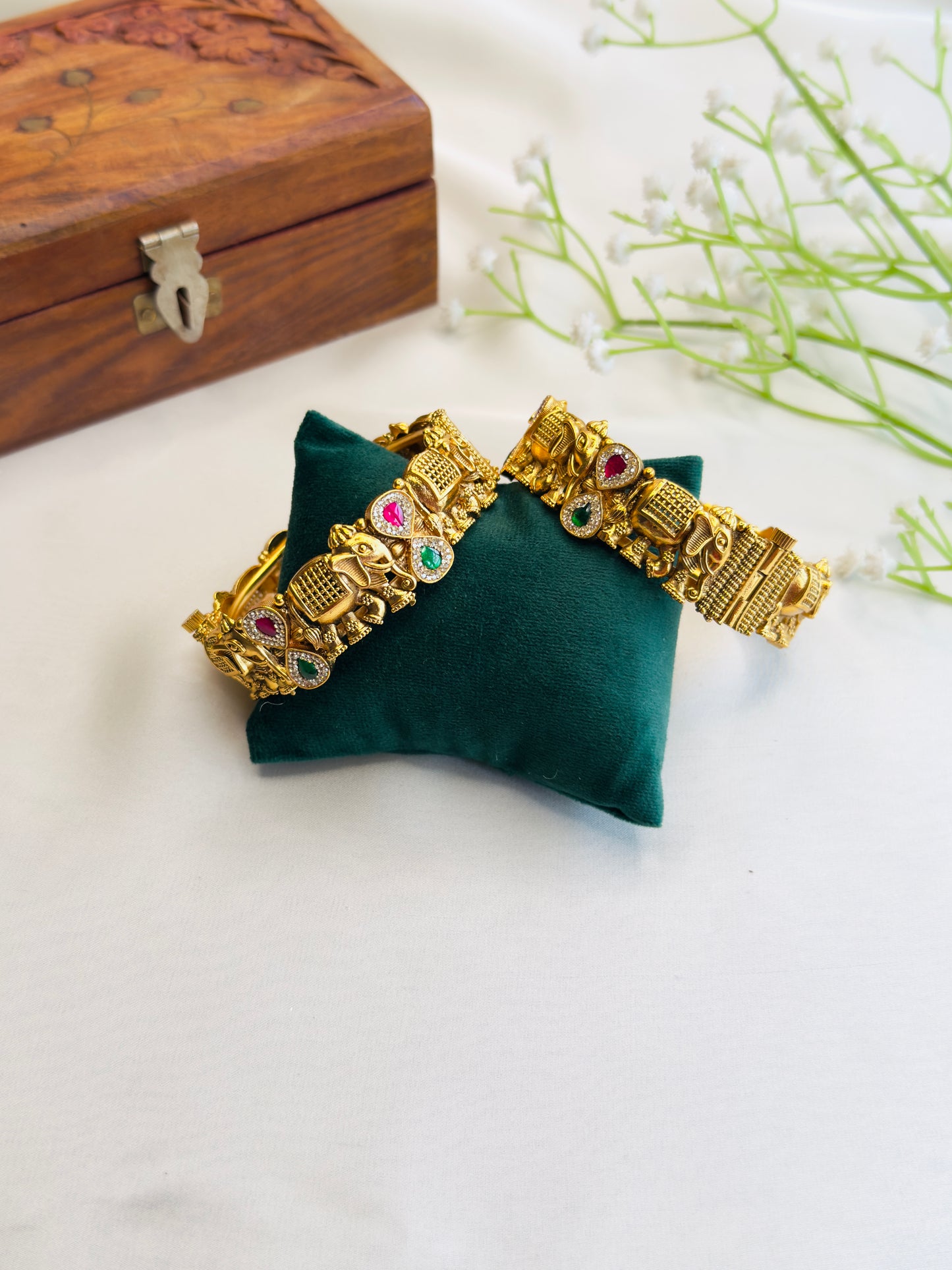 Elephant Motif Rajwadi Bangles