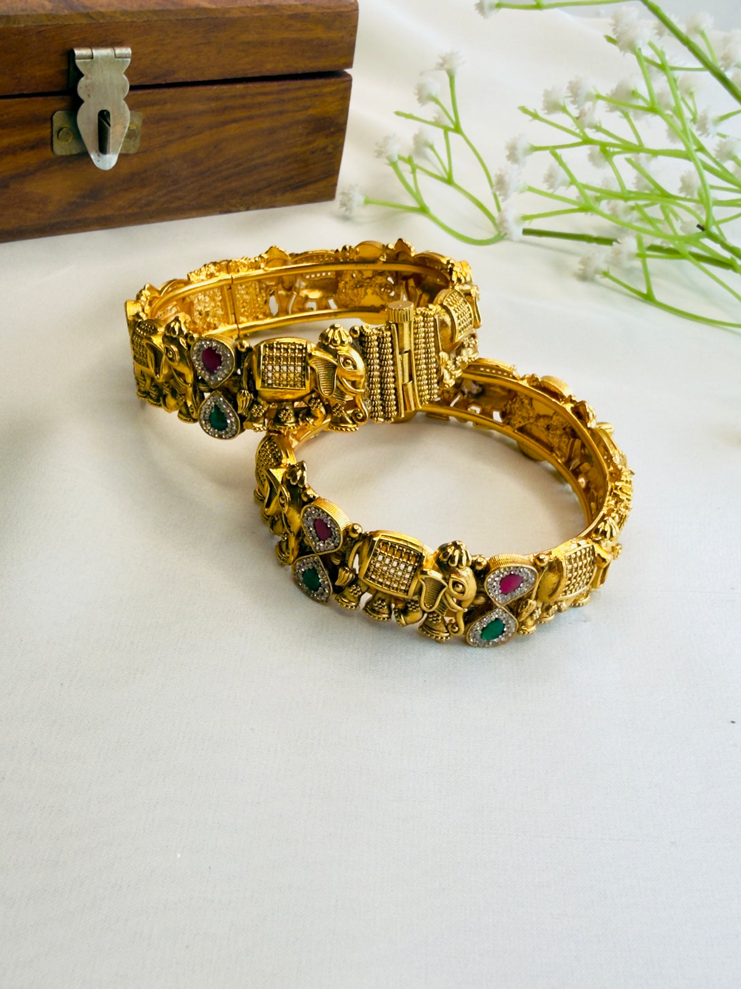Elephant Motif Rajwadi Bangles