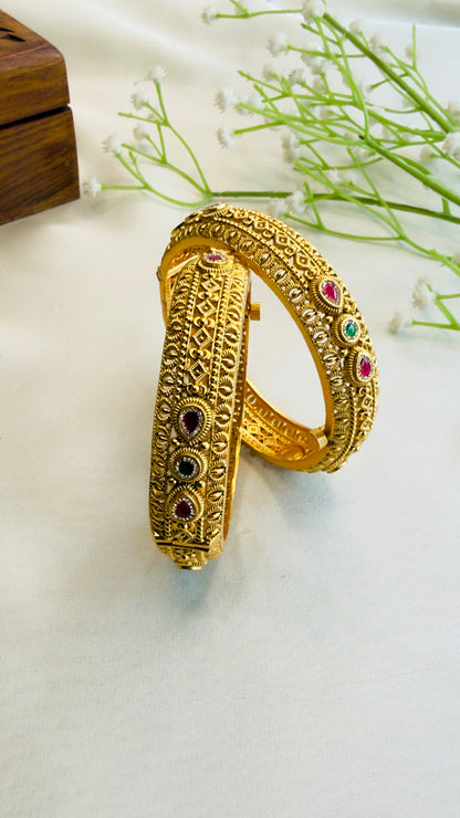 Beautiful Sorowski Bangles