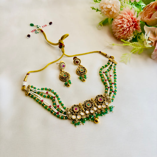 Three Flower Design Necklace Set