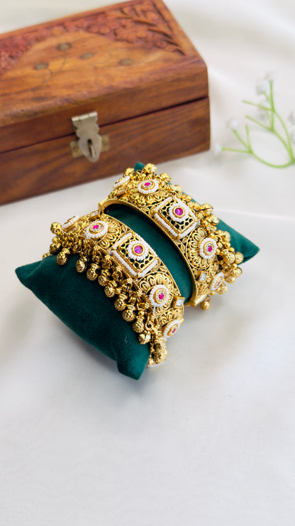 Beautiful Rajwadi Openable Bangles