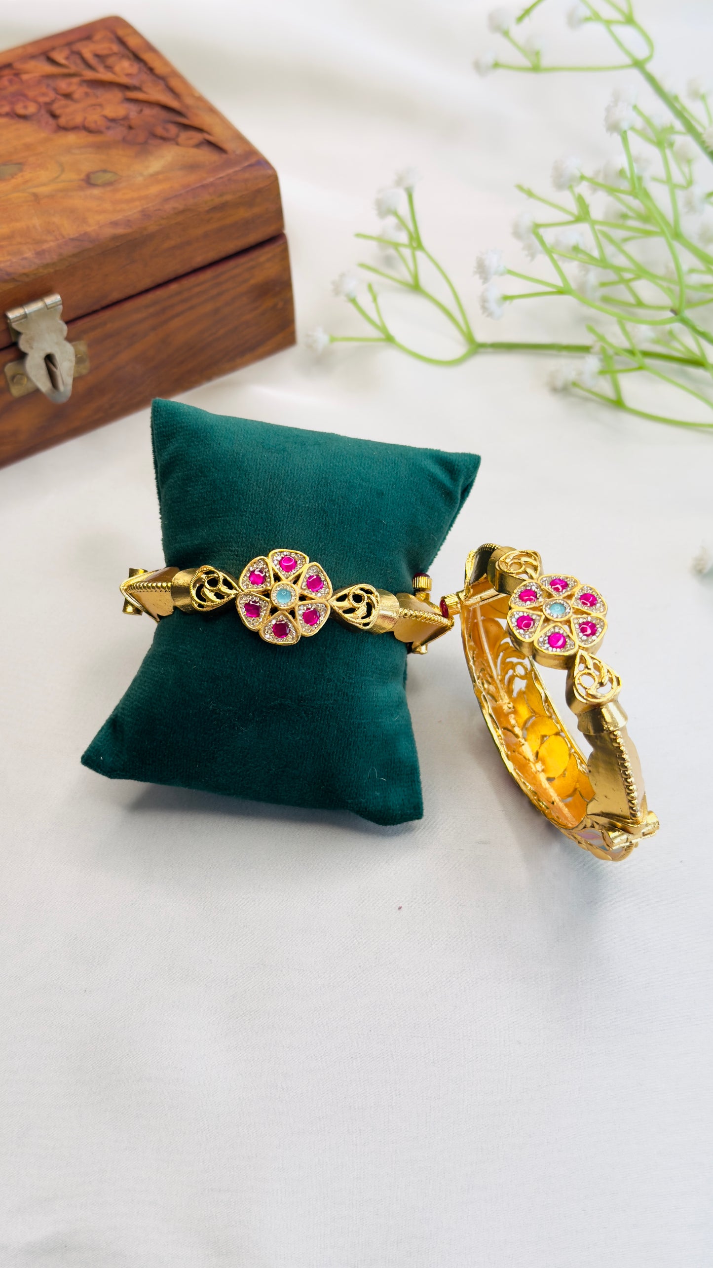 Flower Design Sorowski Bangles