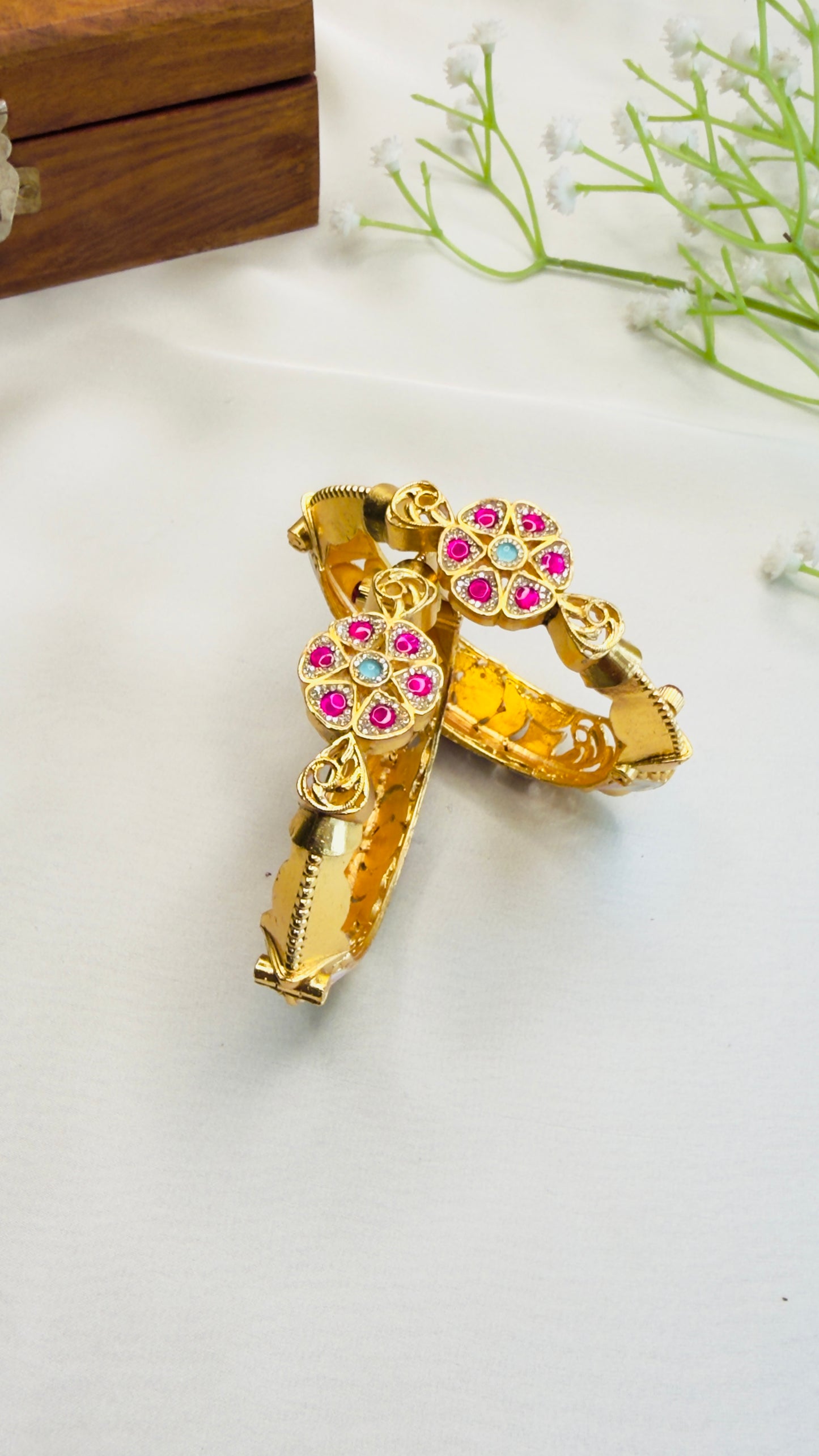 Flower Design Sorowski Bangles