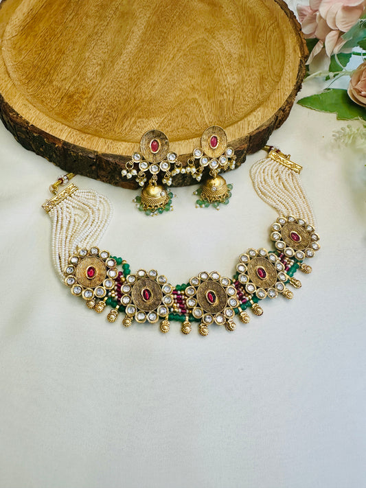 Five Round Pendent Choker Set
