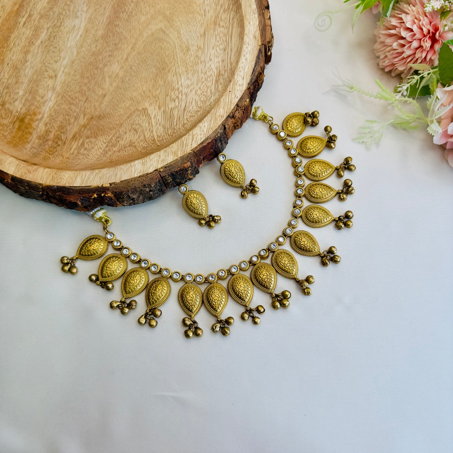 Solid Golden Polish Necklace Set