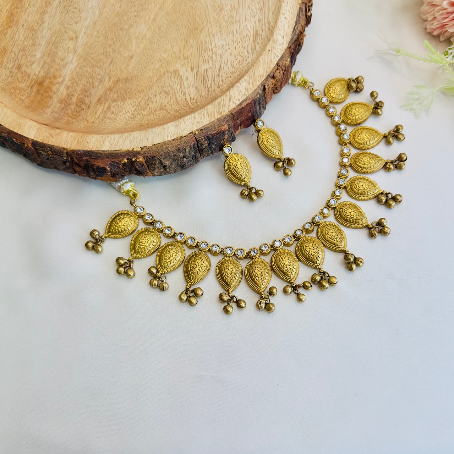 Solid Golden Polish Necklace Set