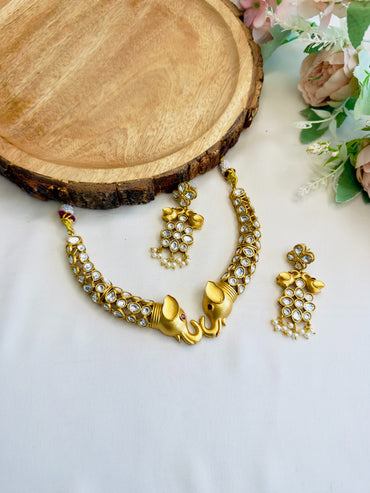 Elephant Motif Kundan Hasli Set