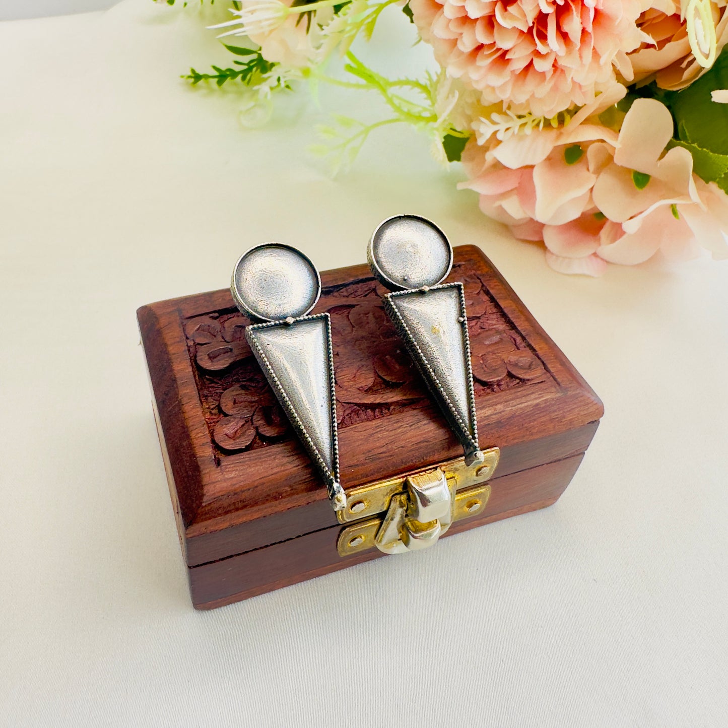 Solid replica Stud Earrings