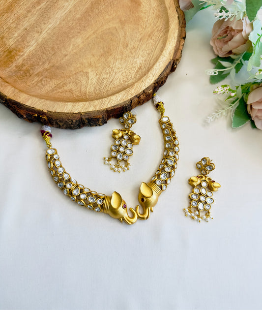Elephant Motif Kundan Hasli Set