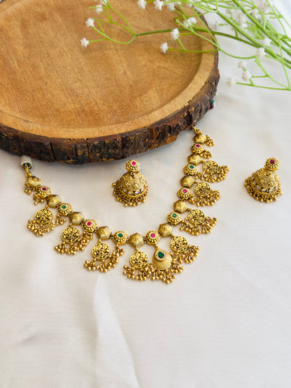 Beautiful Sorowski Necklace Set
