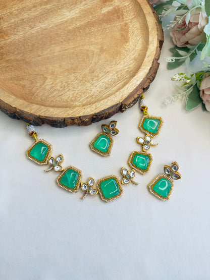 Doublet Mint Green Necklace/Choker set