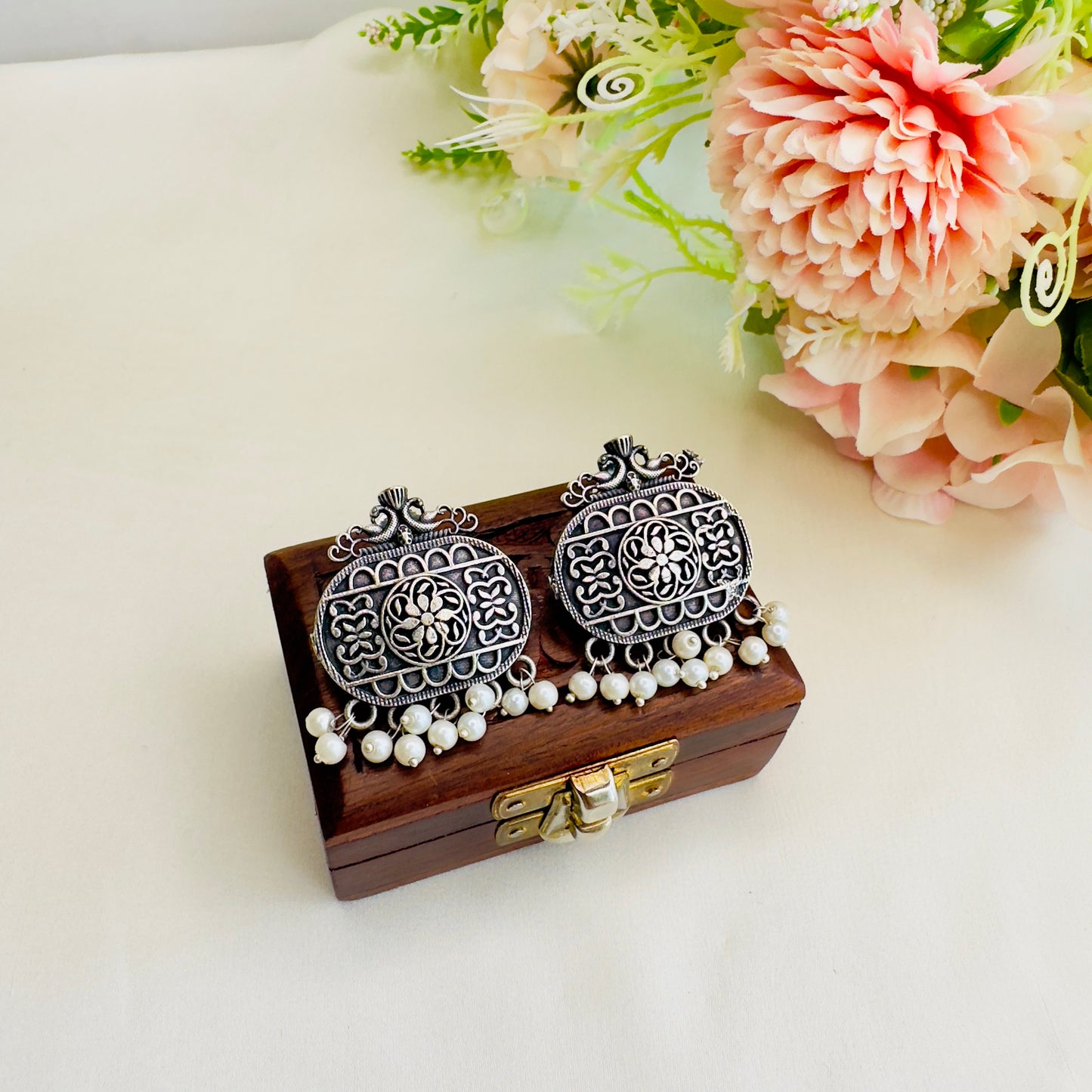 Solid replica Stud Earrings