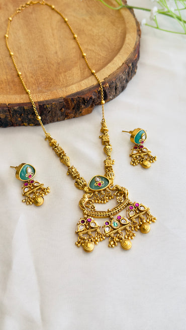 Rajwadi Sleek Pendant Set