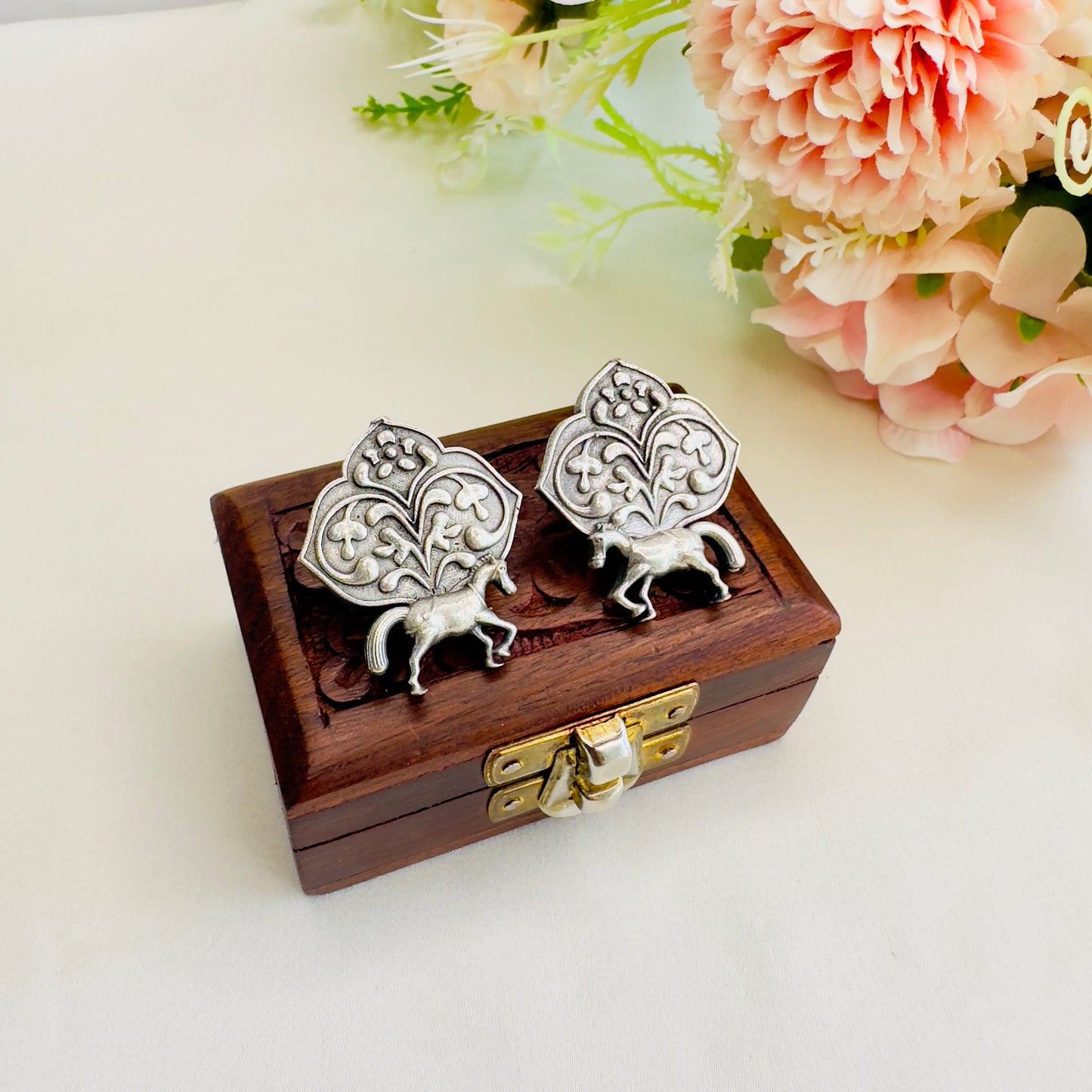 Animal Motif Solid Replica Stud Earrings