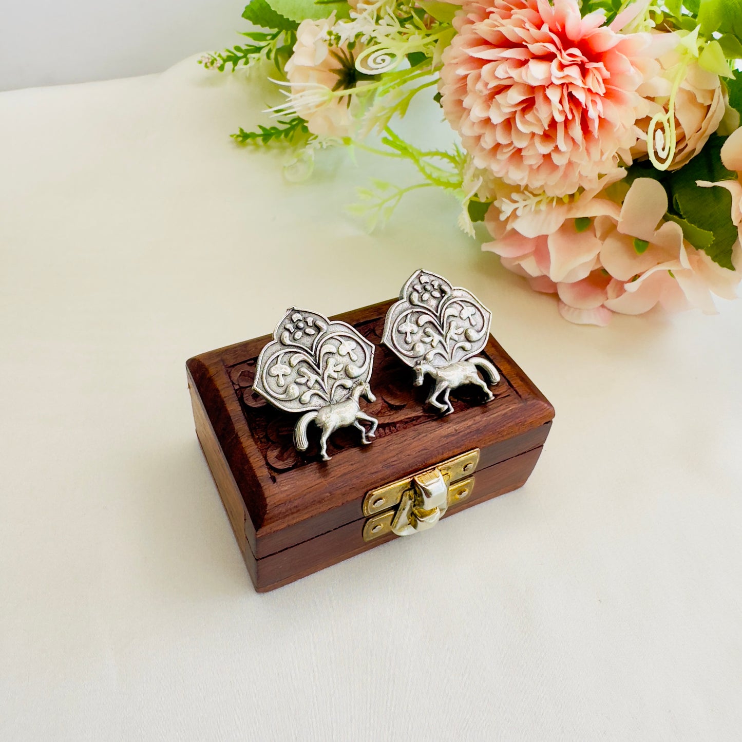 Animal Motif Solid Replica Stud Earrings