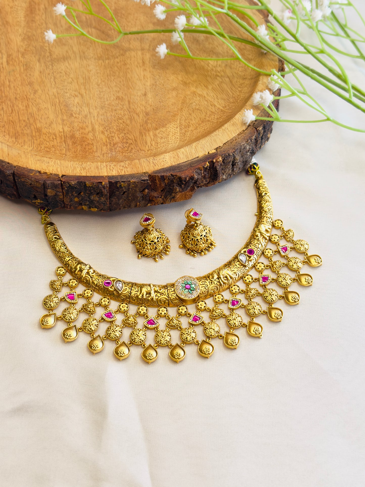 Rajwadi Sorowski Necklace Set