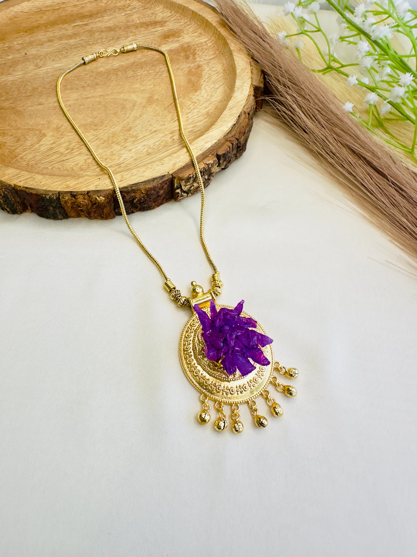 Semi-pricious stone chain pendant