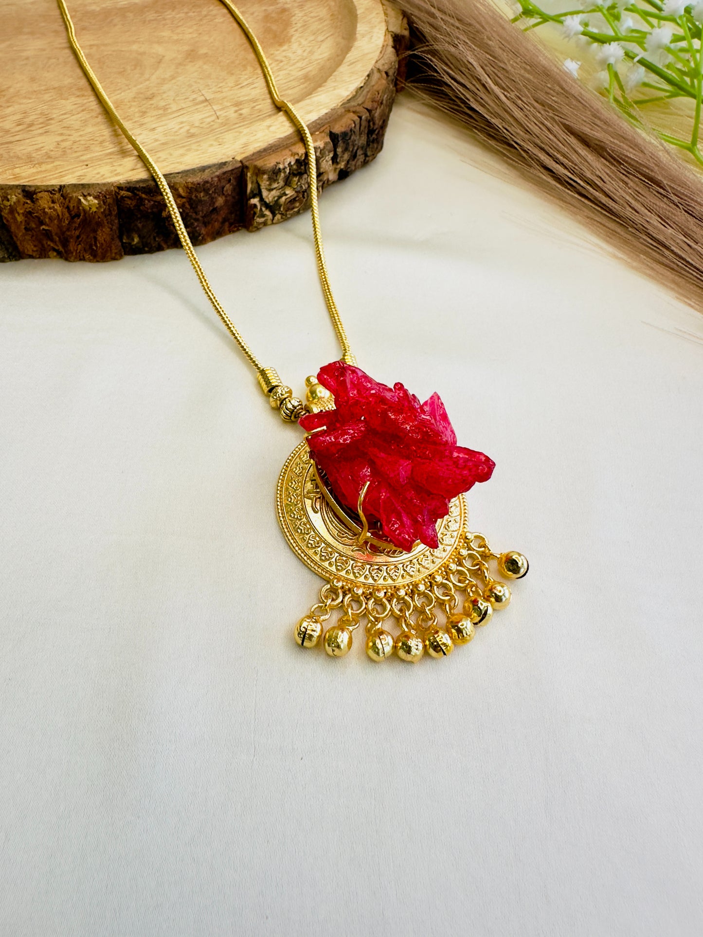 Semi-pricious stone chain pendant
