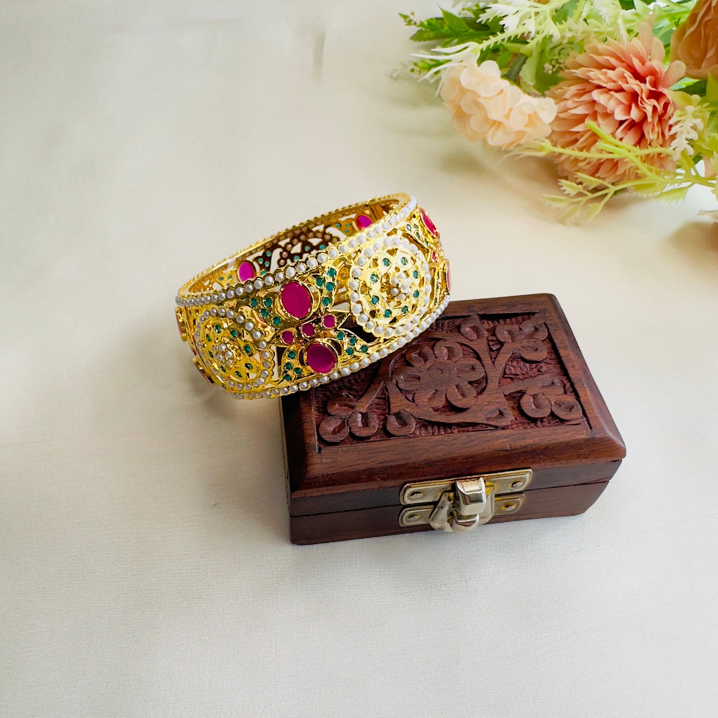 Jadau Multicolor Bracelet