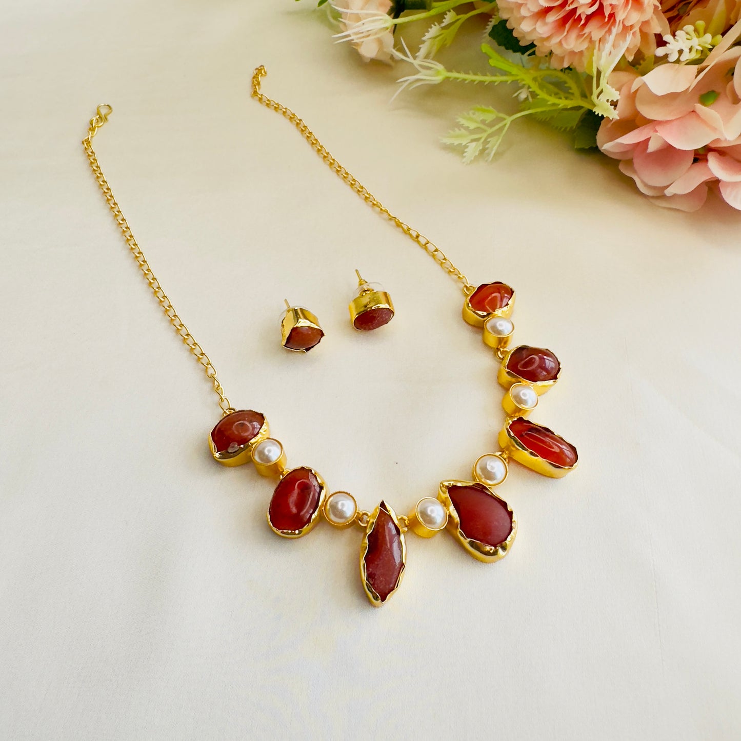 Natural Stone with Pearl Choker Set