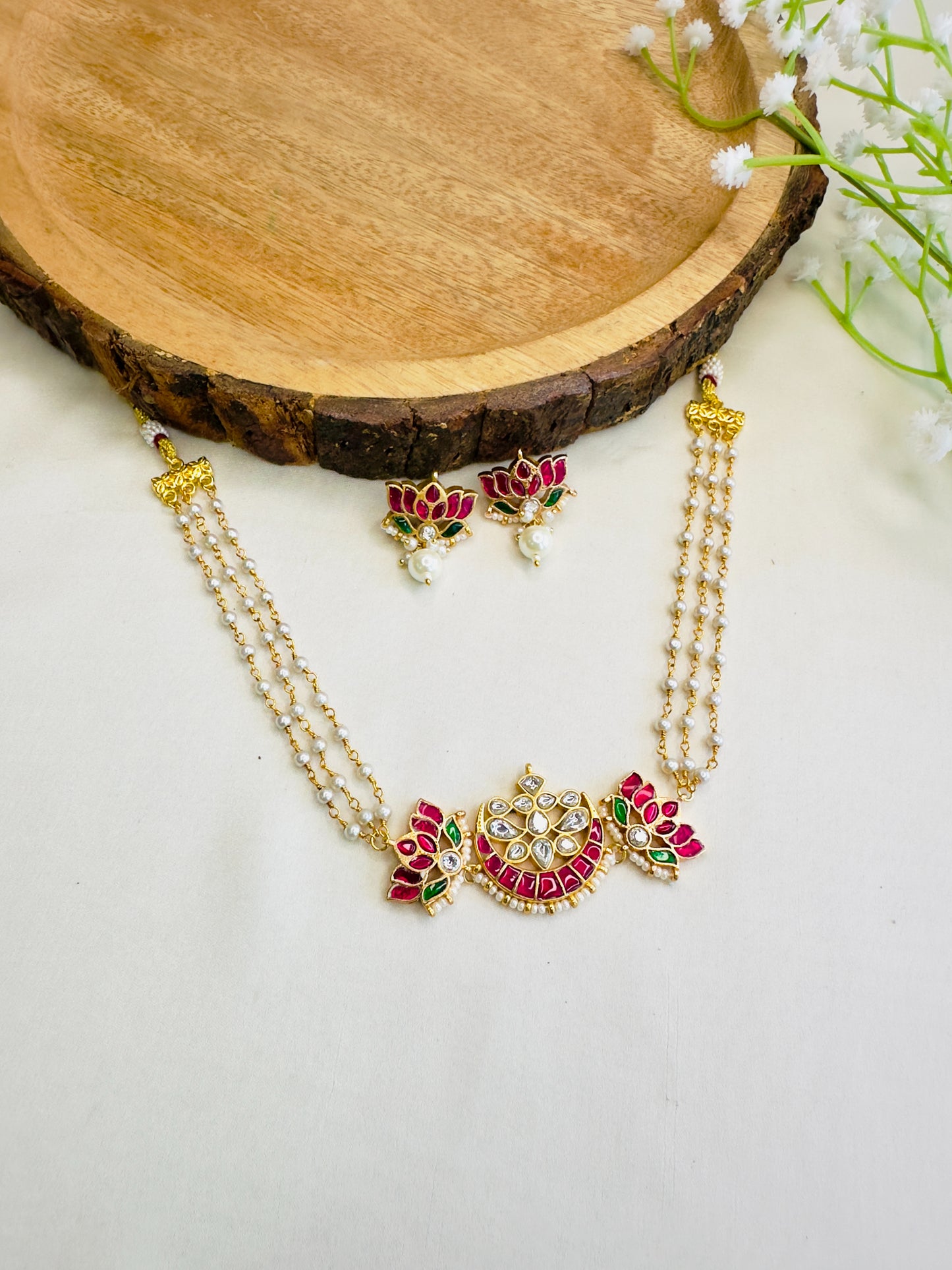 Jadau Lotus Pearl Choker Set