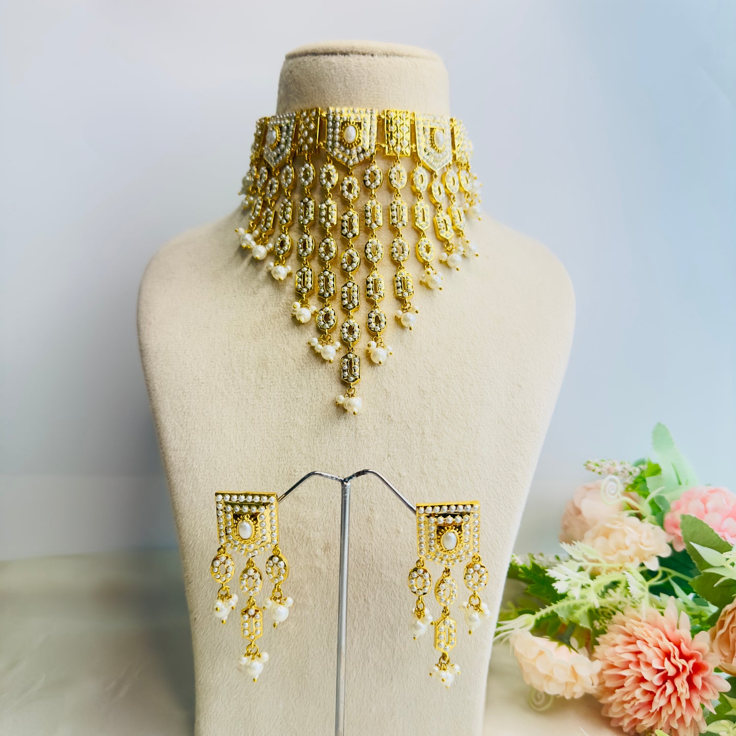 Hyderabadi Jadau White Pearl Necklace Set