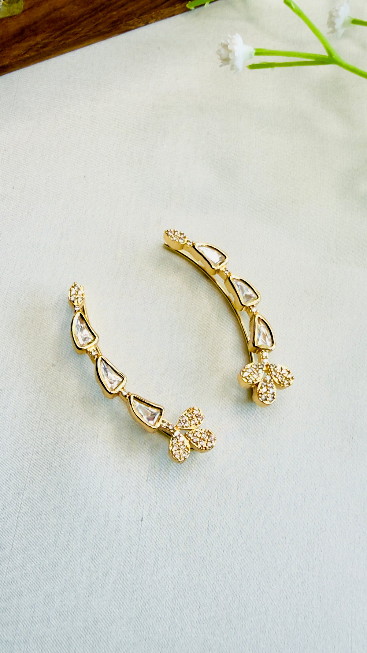 Kundan Ear cuff