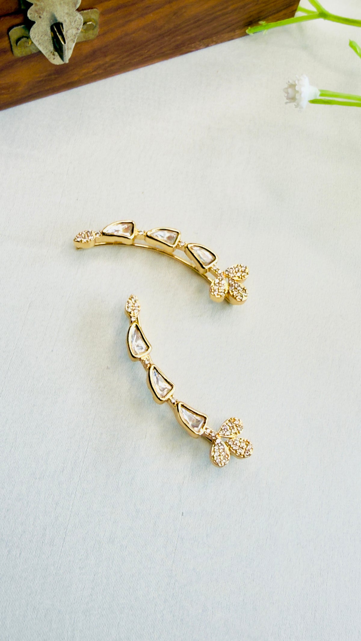 Kundan Ear cuff