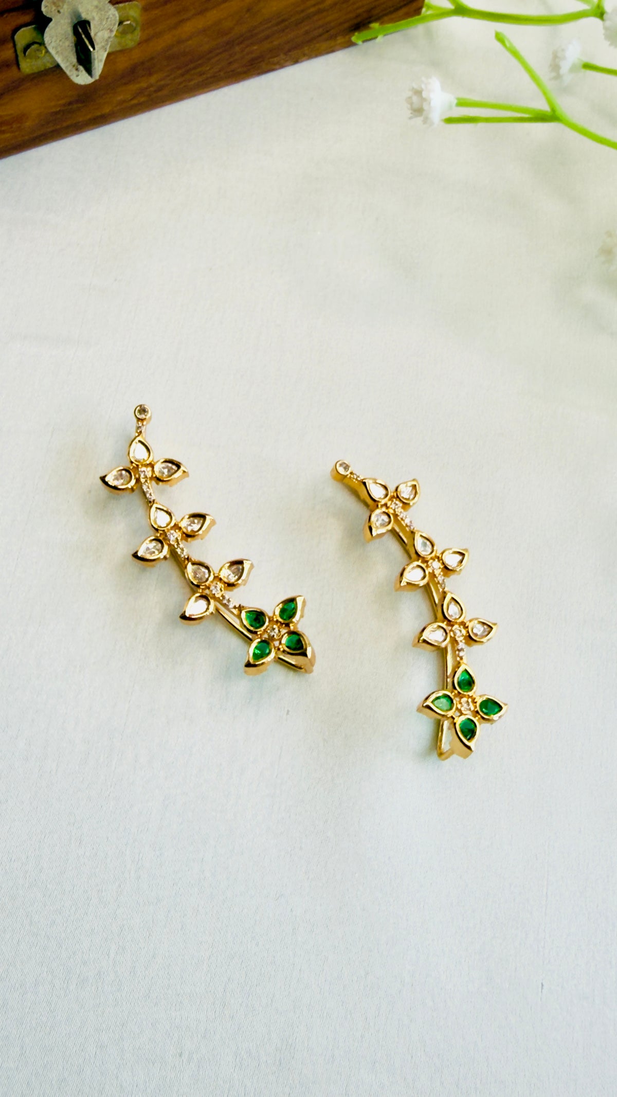 Kundan Ear cuff