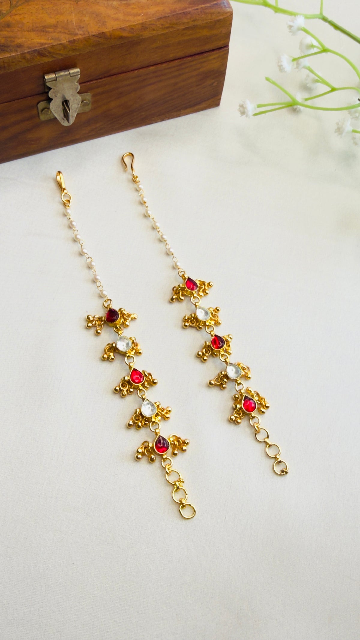 Prachi Kundan Ear Chain
