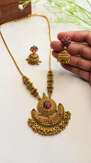 Gold look alike Necklace Set